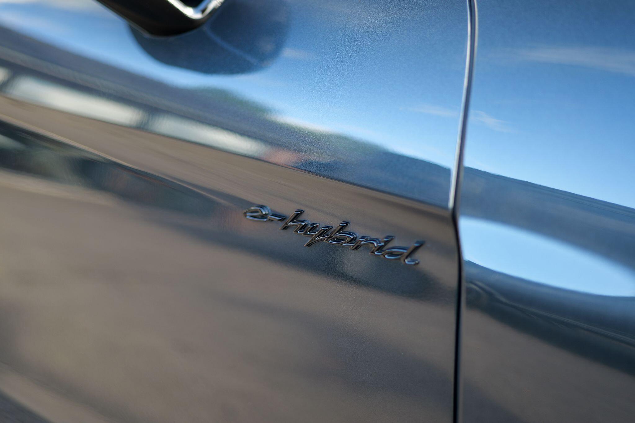 Porsche Panamera view 11