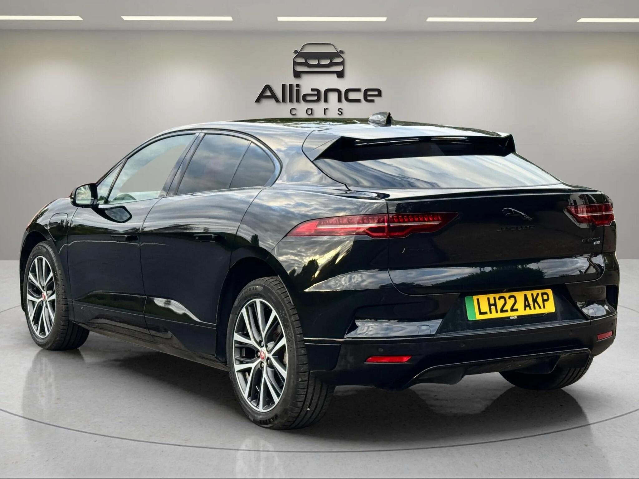 Jaguar I-Pace view 69