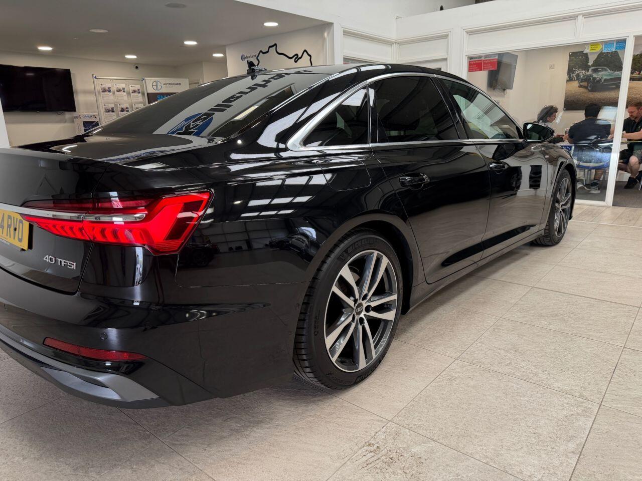 Audi A6 Saloon view 19