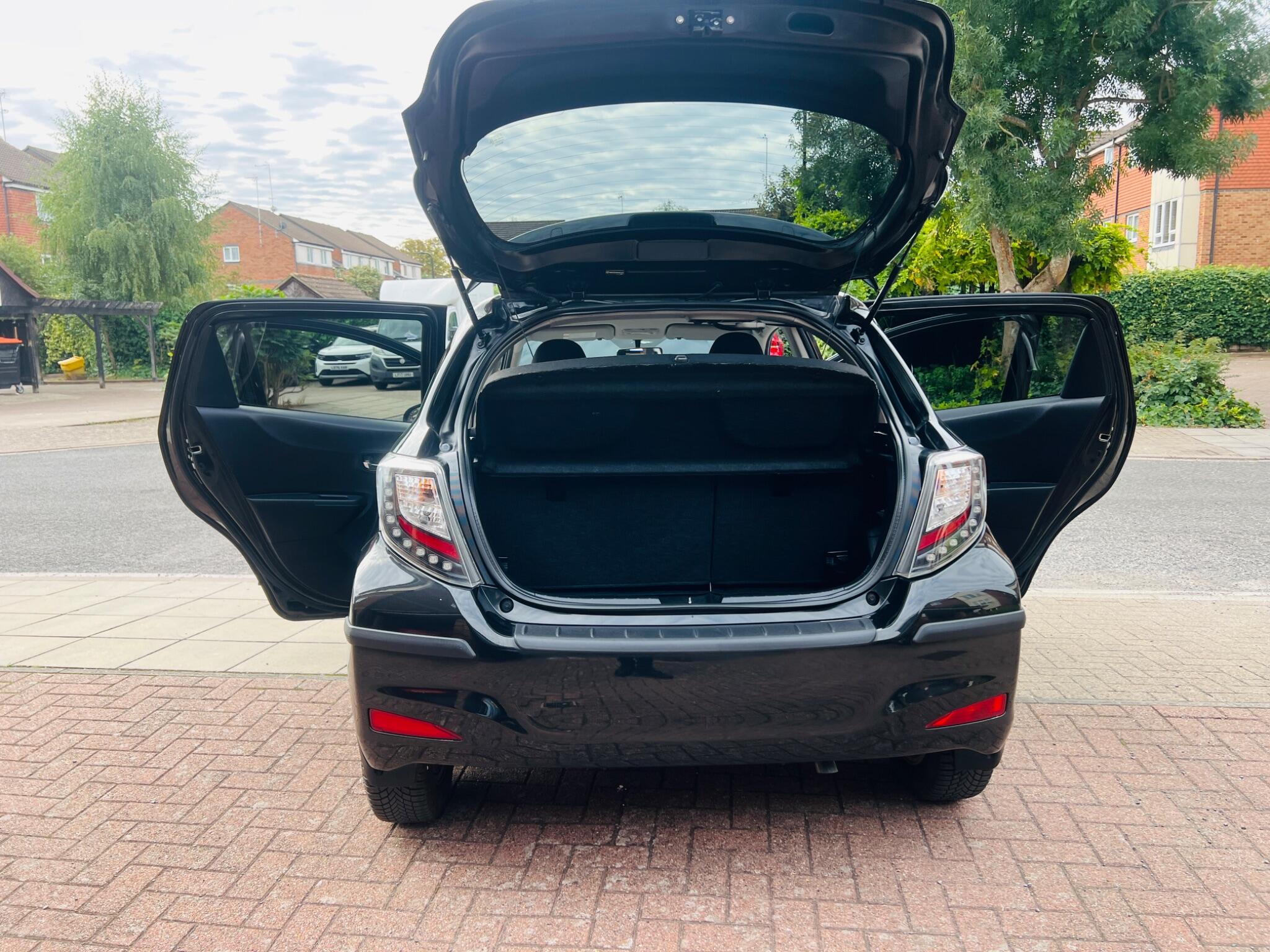 Toyota Yaris view 47