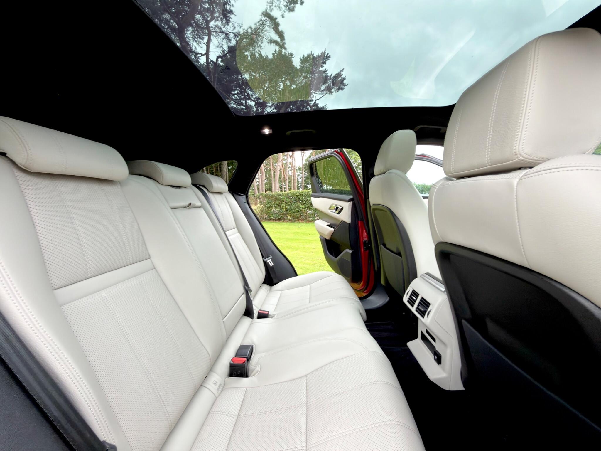 Land Rover Range Rover Velar view 2