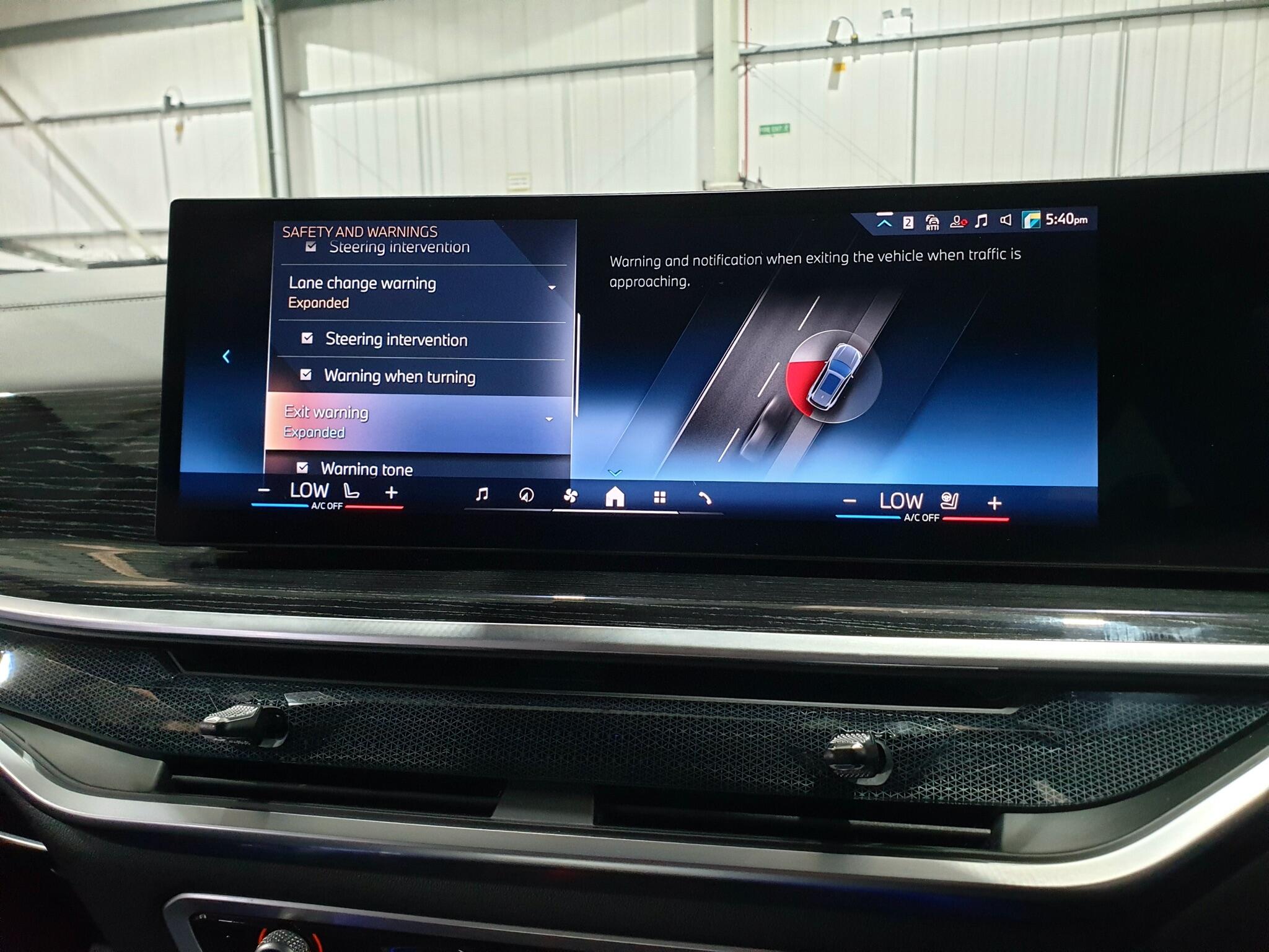 BMW X5 view 82