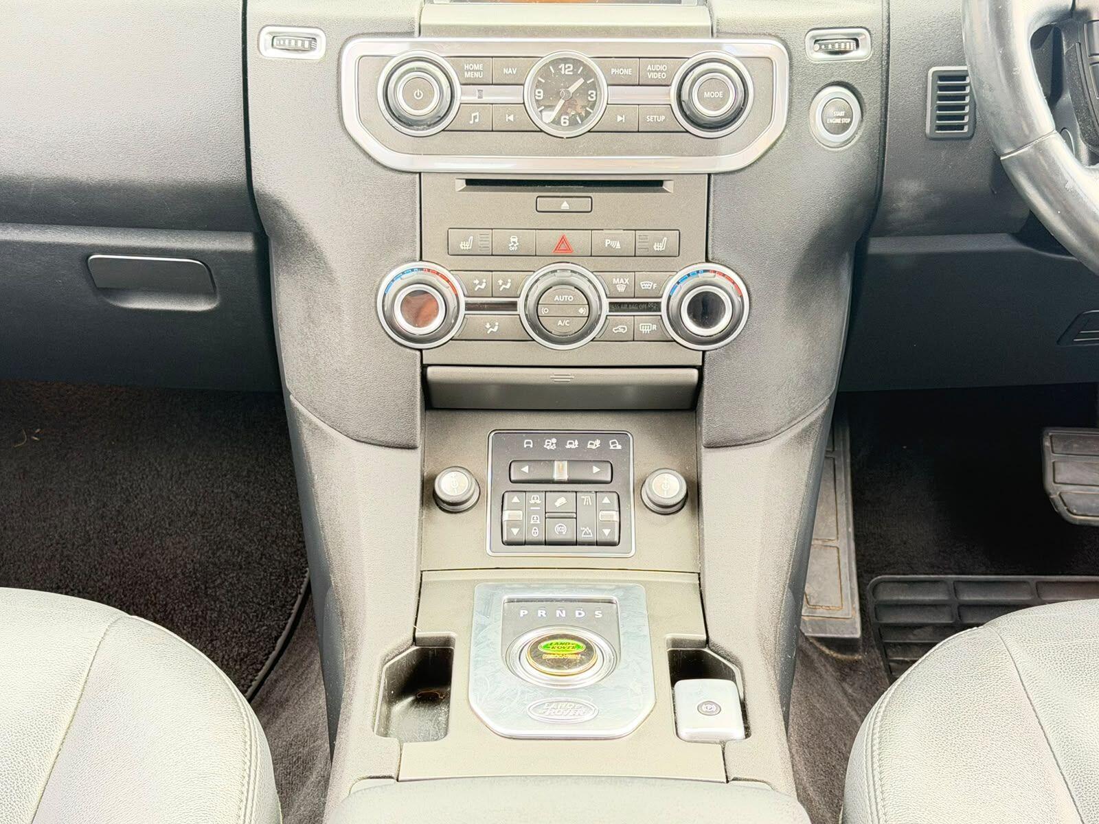 Land Rover Discovery view 12