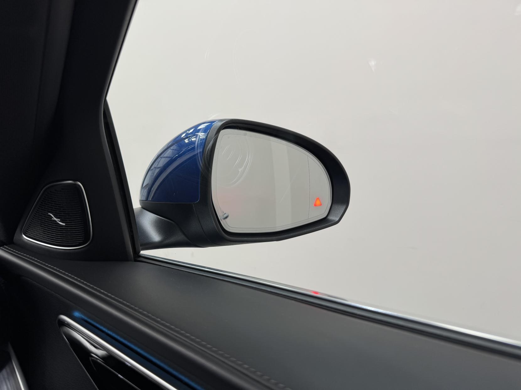 Mercedes-Benz C Class view 49