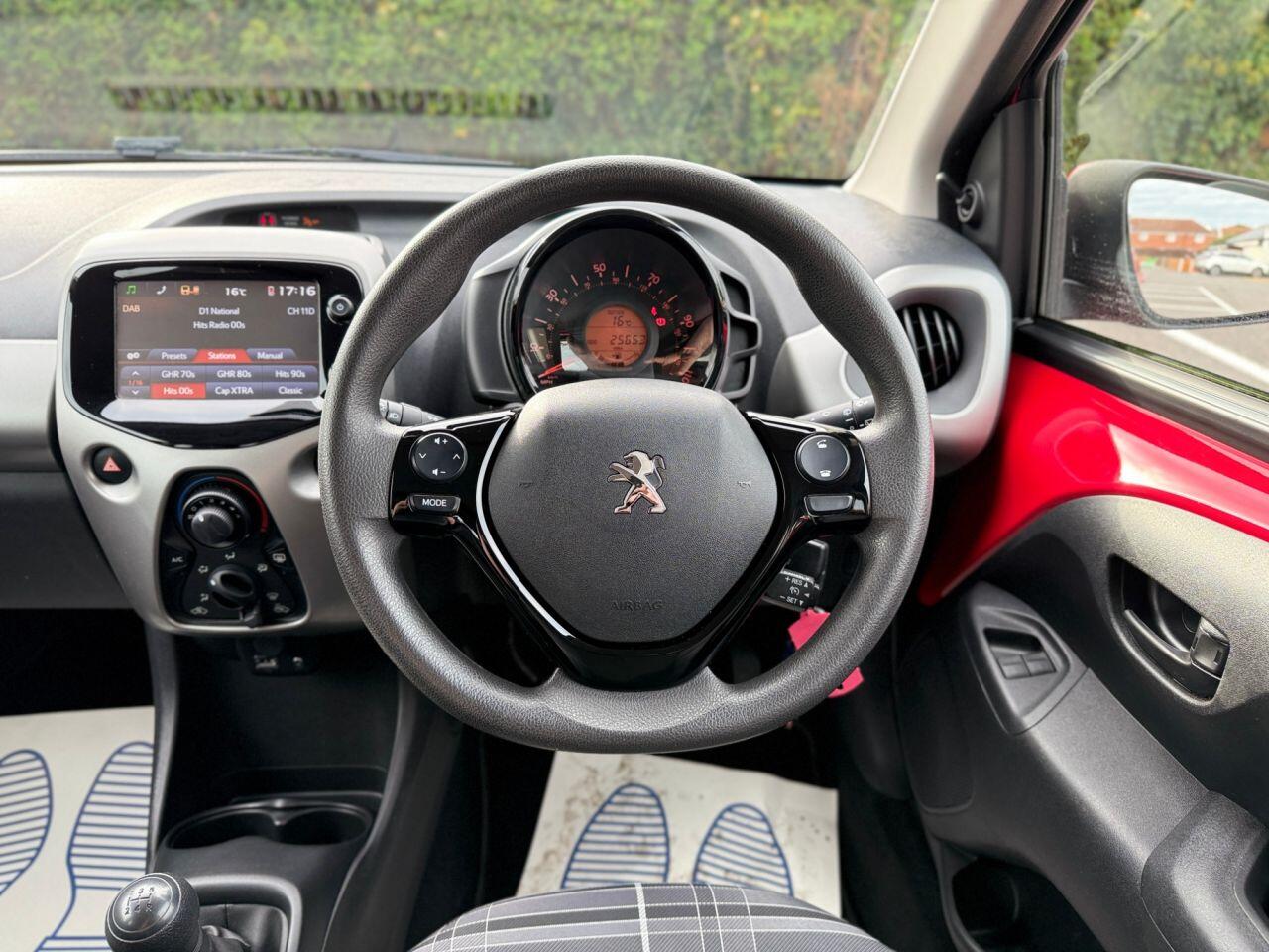 Peugeot 108 view 21
