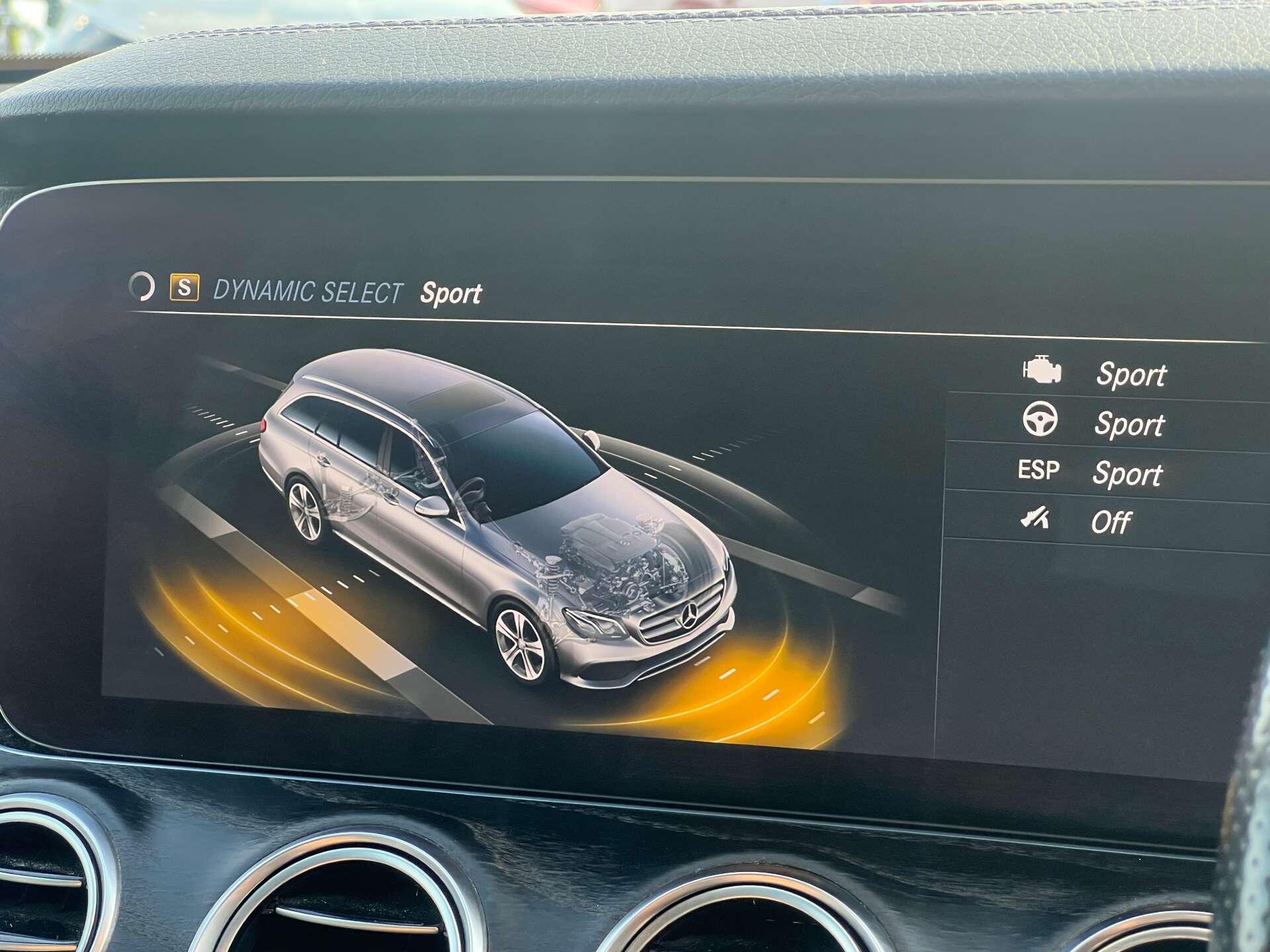 Mercedes-Benz E-Class view 21