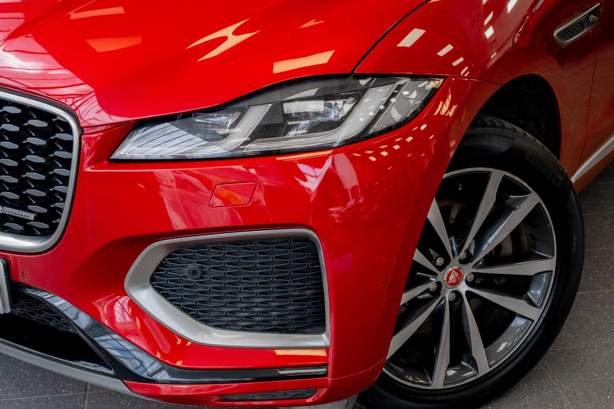 Jaguar F-Pace view 5