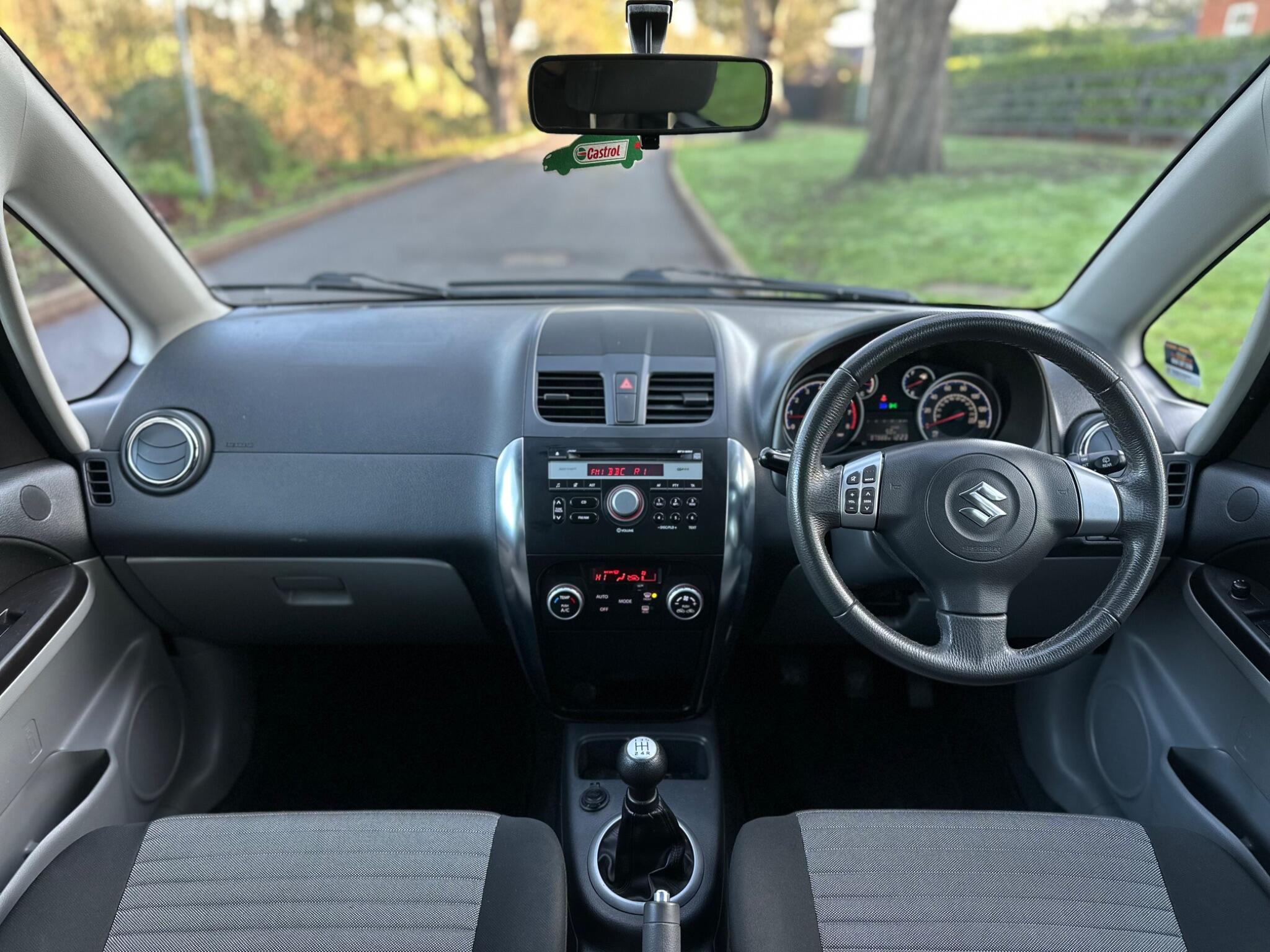 2011 Suzuki SX4 1.6 SZ5 4Grip Euro 5 5dr • 97,000 miles image 21