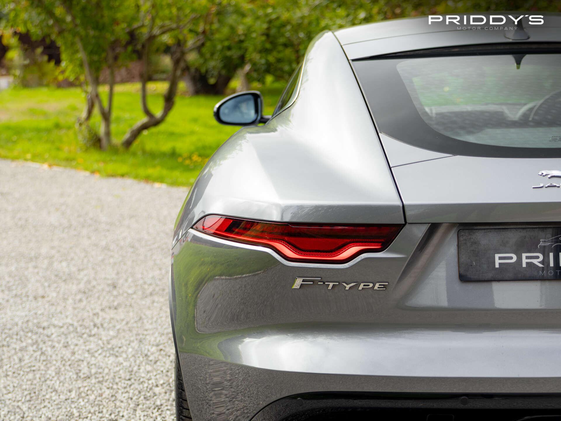 Jaguar F-Type view 17