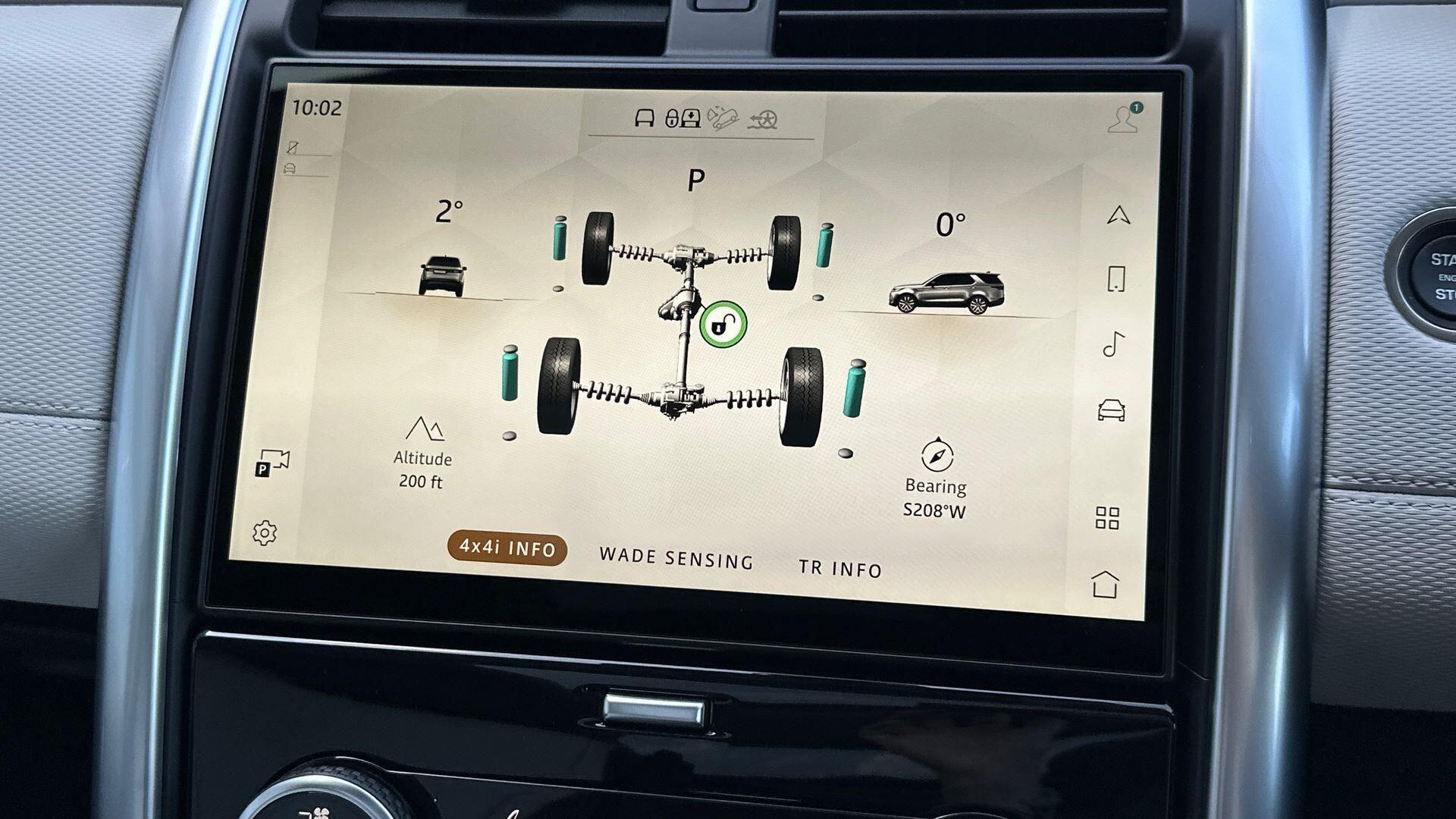Land Rover Discovery view 24