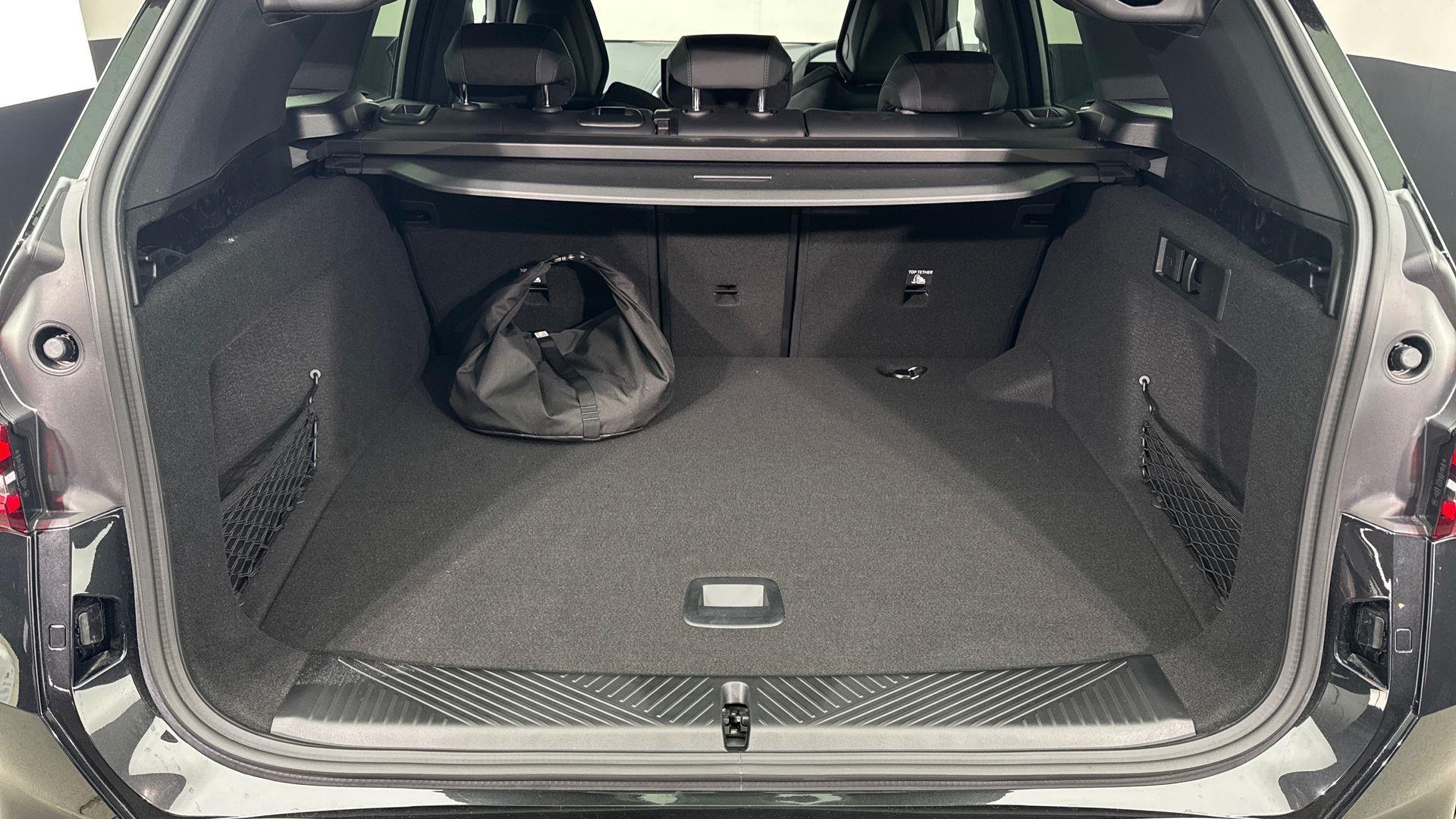 BMW X3 view 8