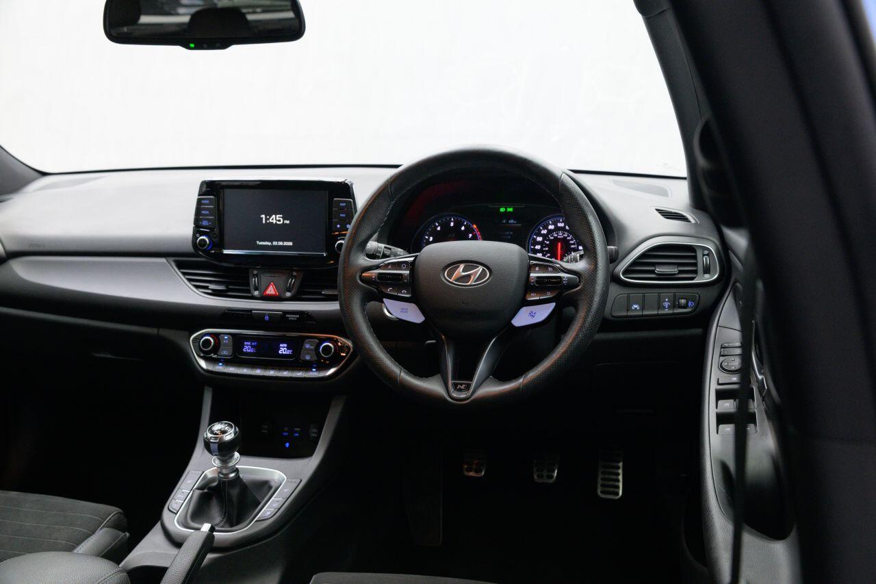 Hyundai i30 view 3