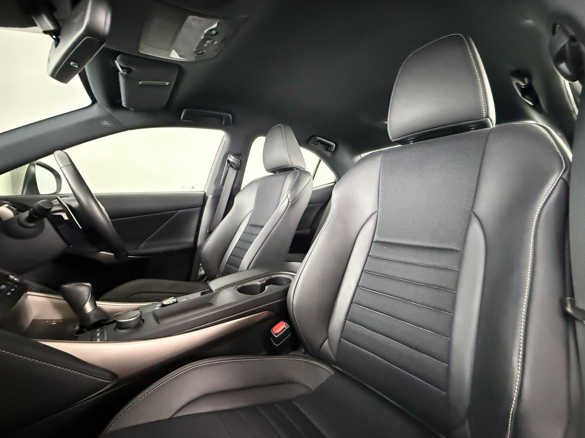 Lexus Is view 31