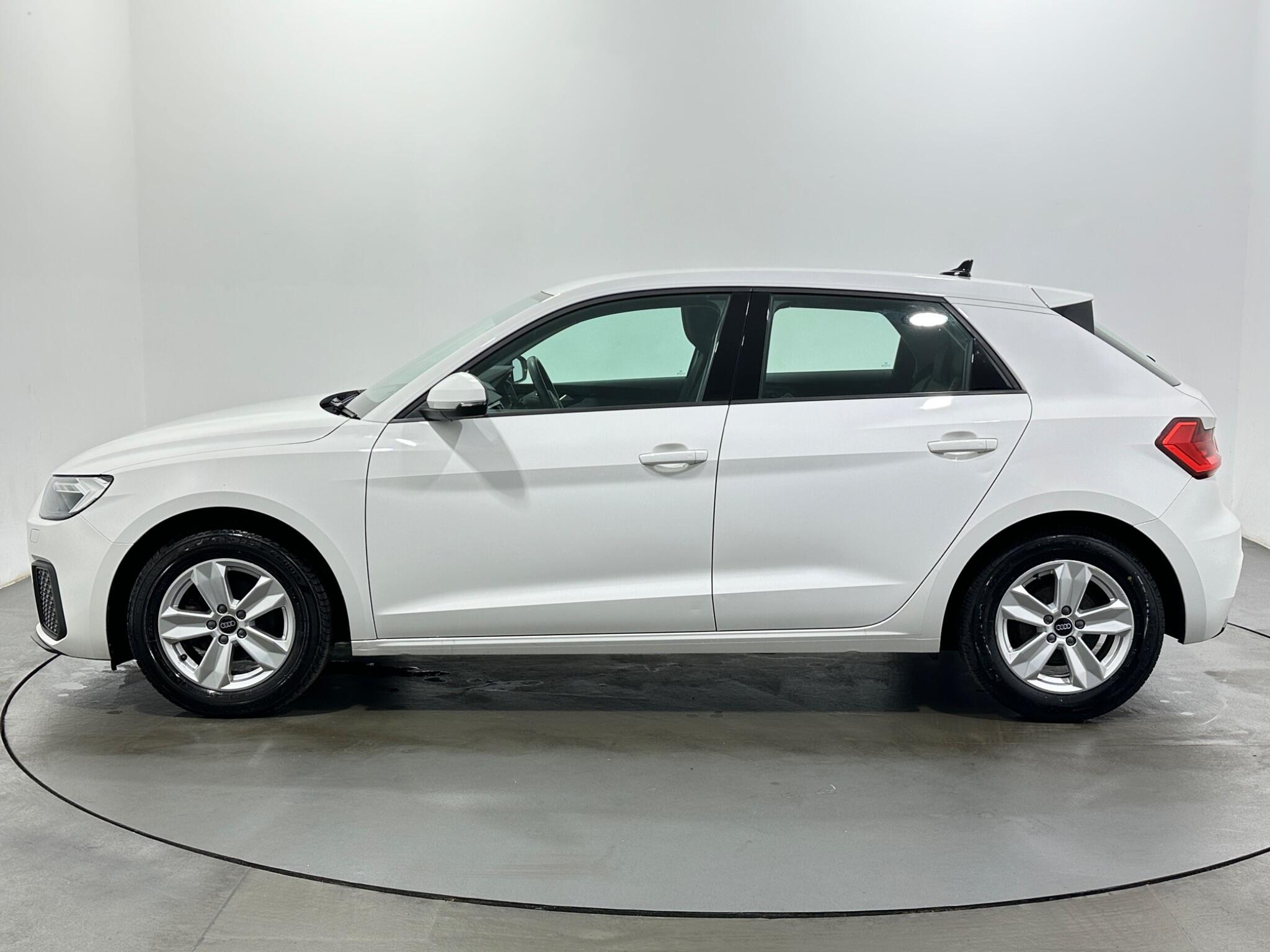 Audi A1 view 5