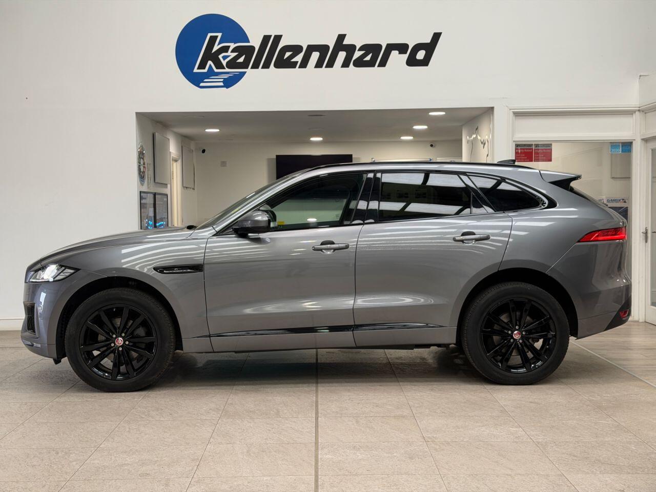 Jaguar F-Pace view 14
