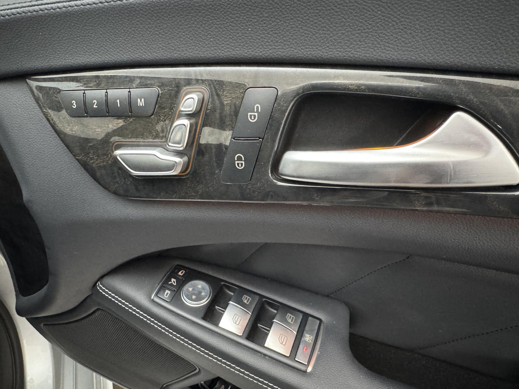 Mercedes-Benz CLS view 67