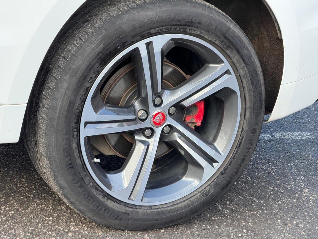 Jaguar F-Pace view 57