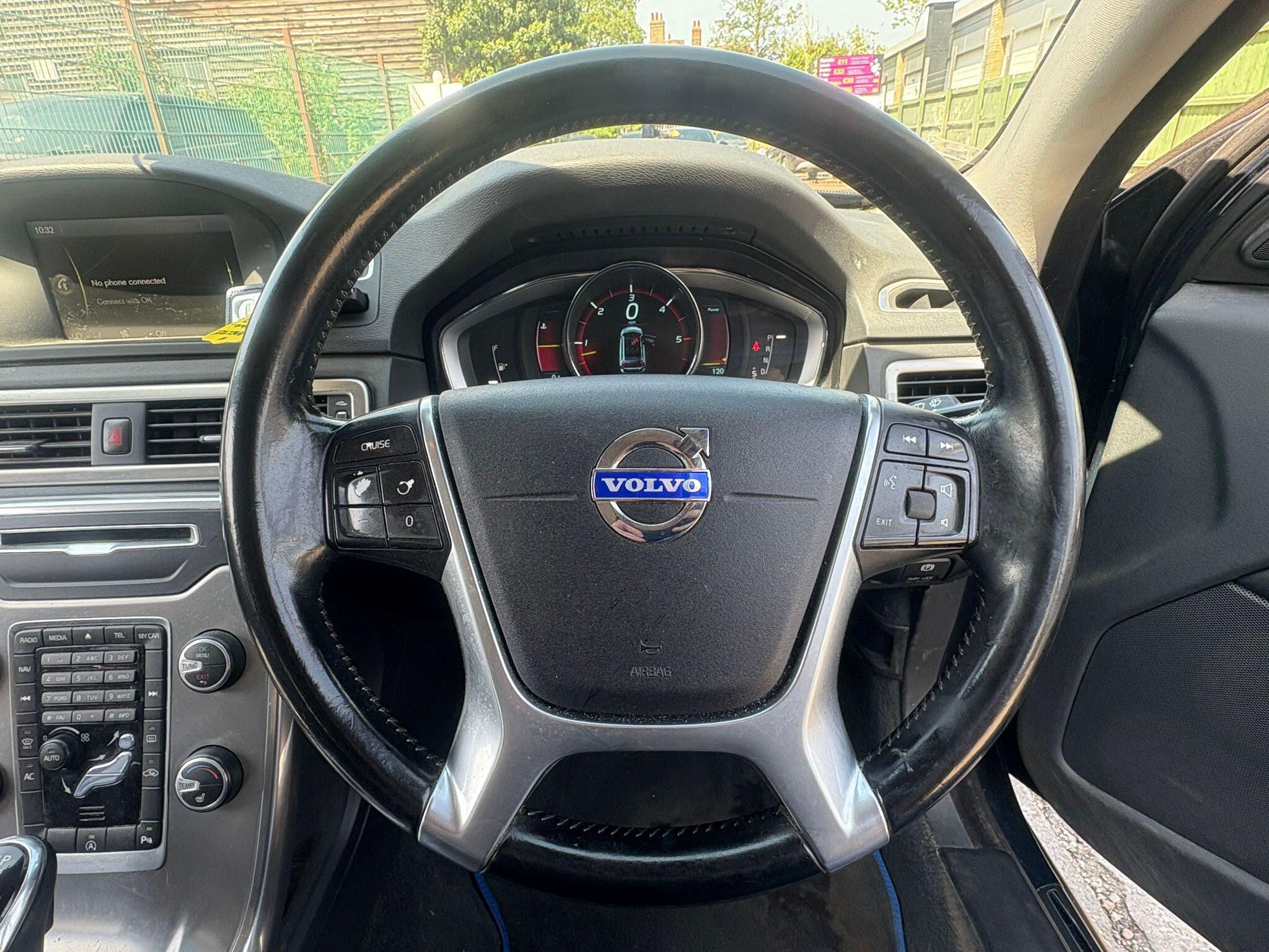 Volvo V70 view 21