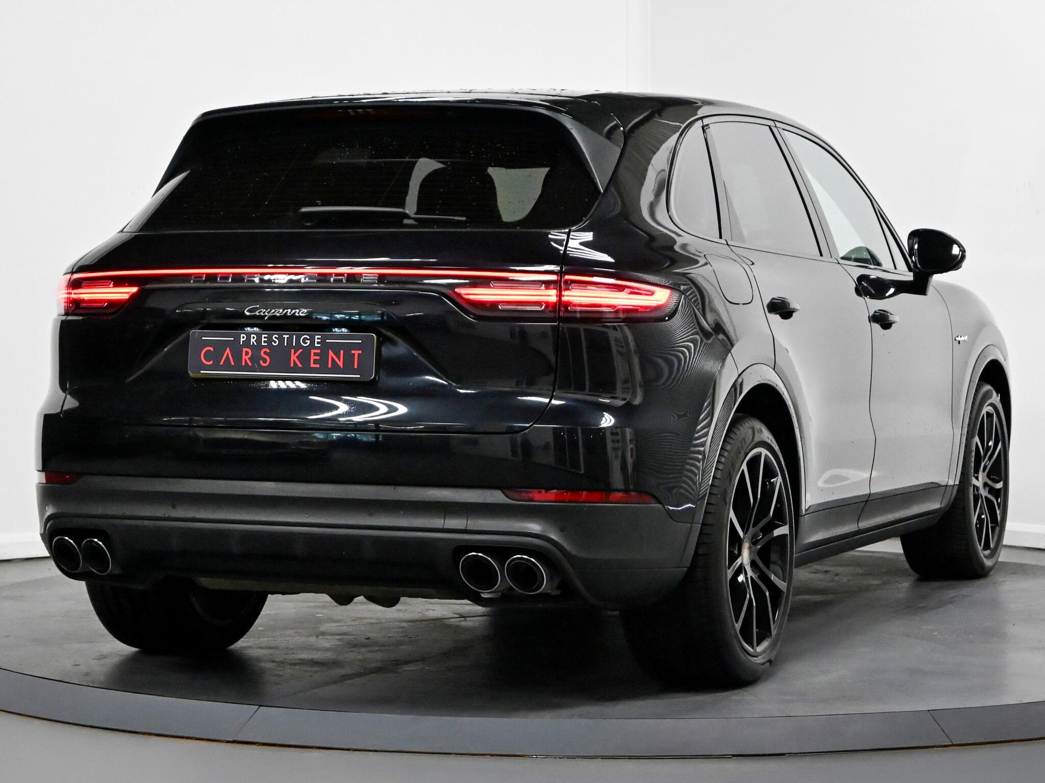 Porsche Cayenne view 28