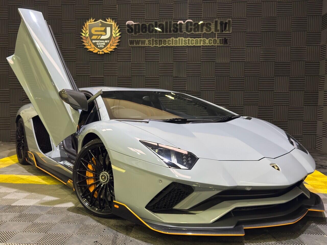 Lamborghini Aventador view 22