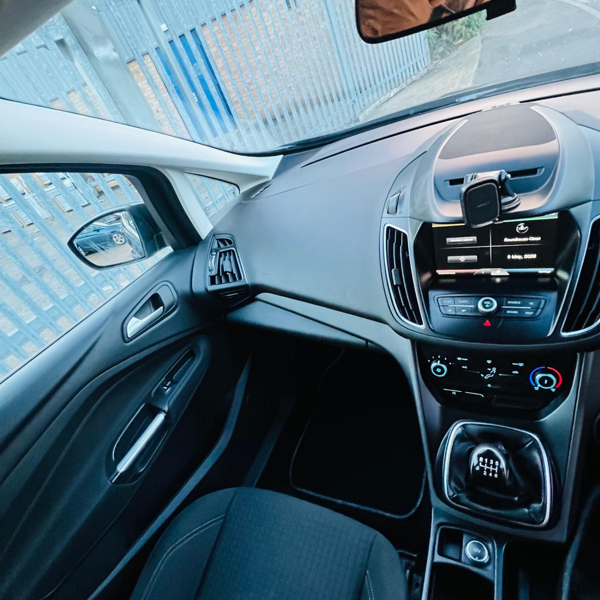 Ford C-Max view 15