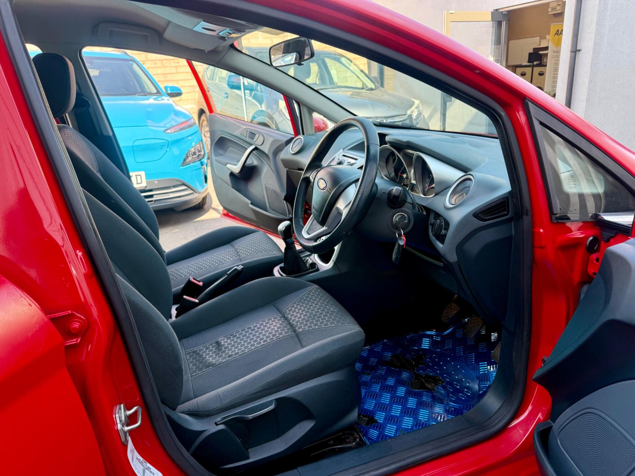 Ford Fiesta view 10