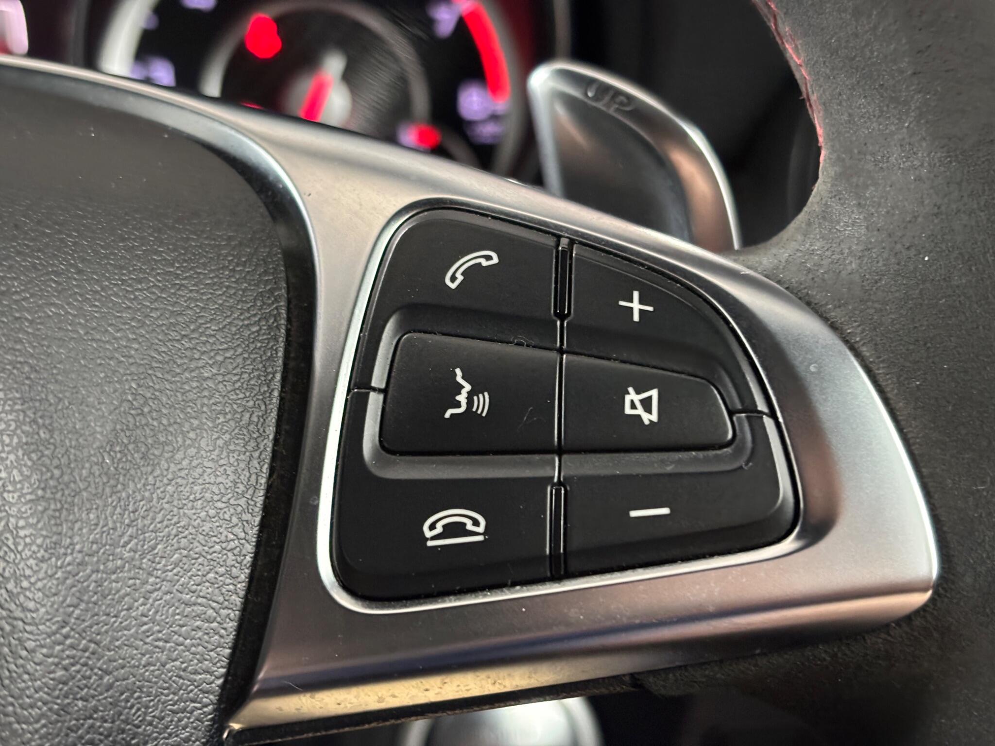 Mercedes-Benz Cla view 38