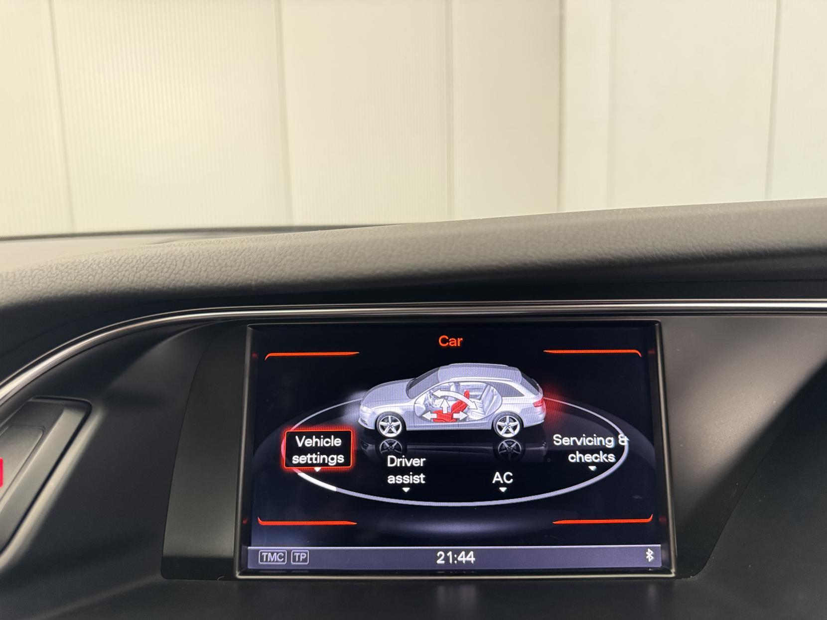Audi A4 Avant view 71