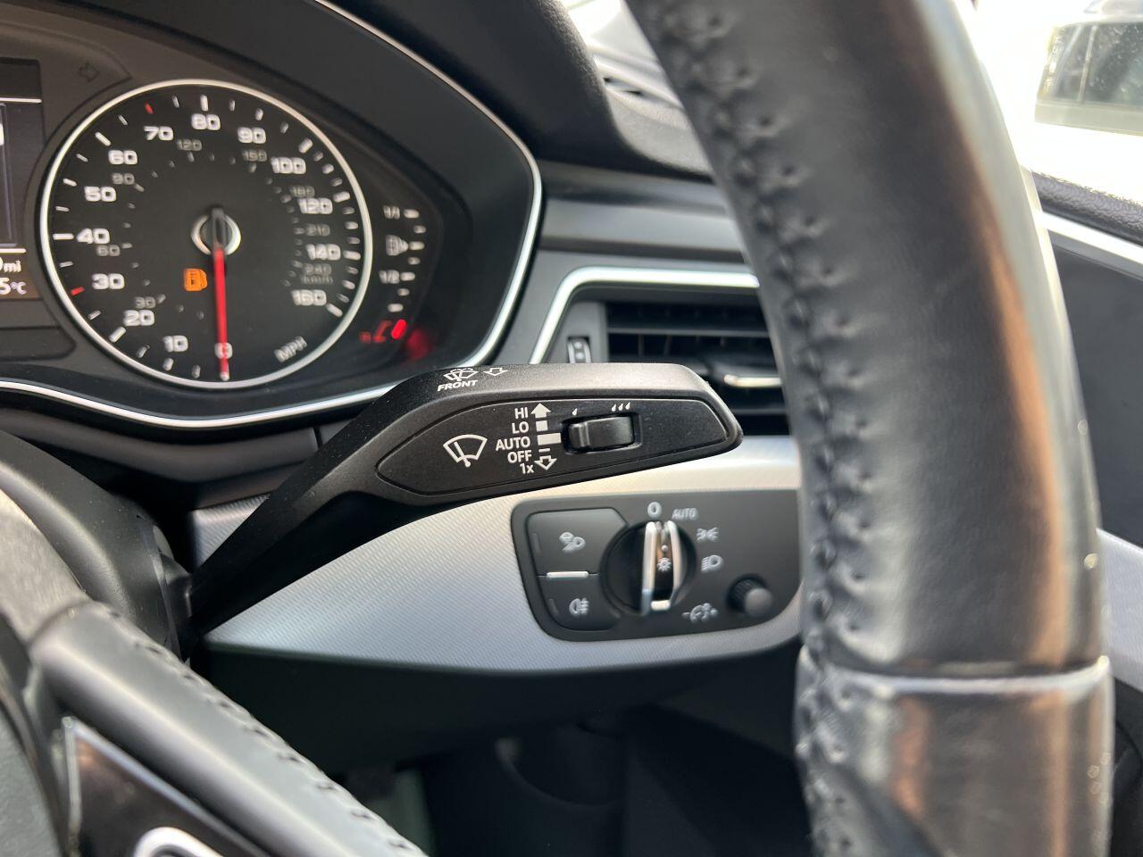 Audi A4 view 64