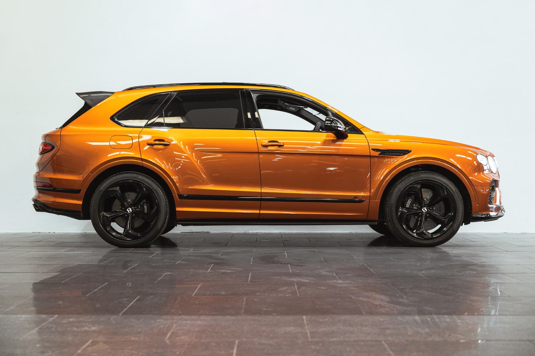 Bentley Bentayga view 4