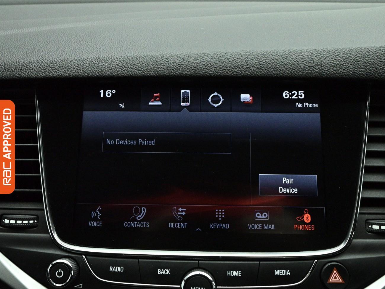 Vauxhall Astra view 3