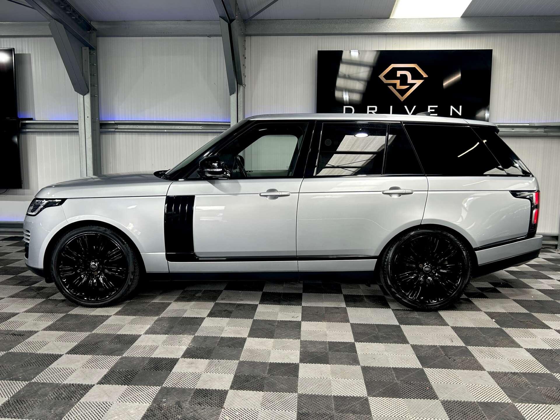 Land Rover Range Rover view 12
