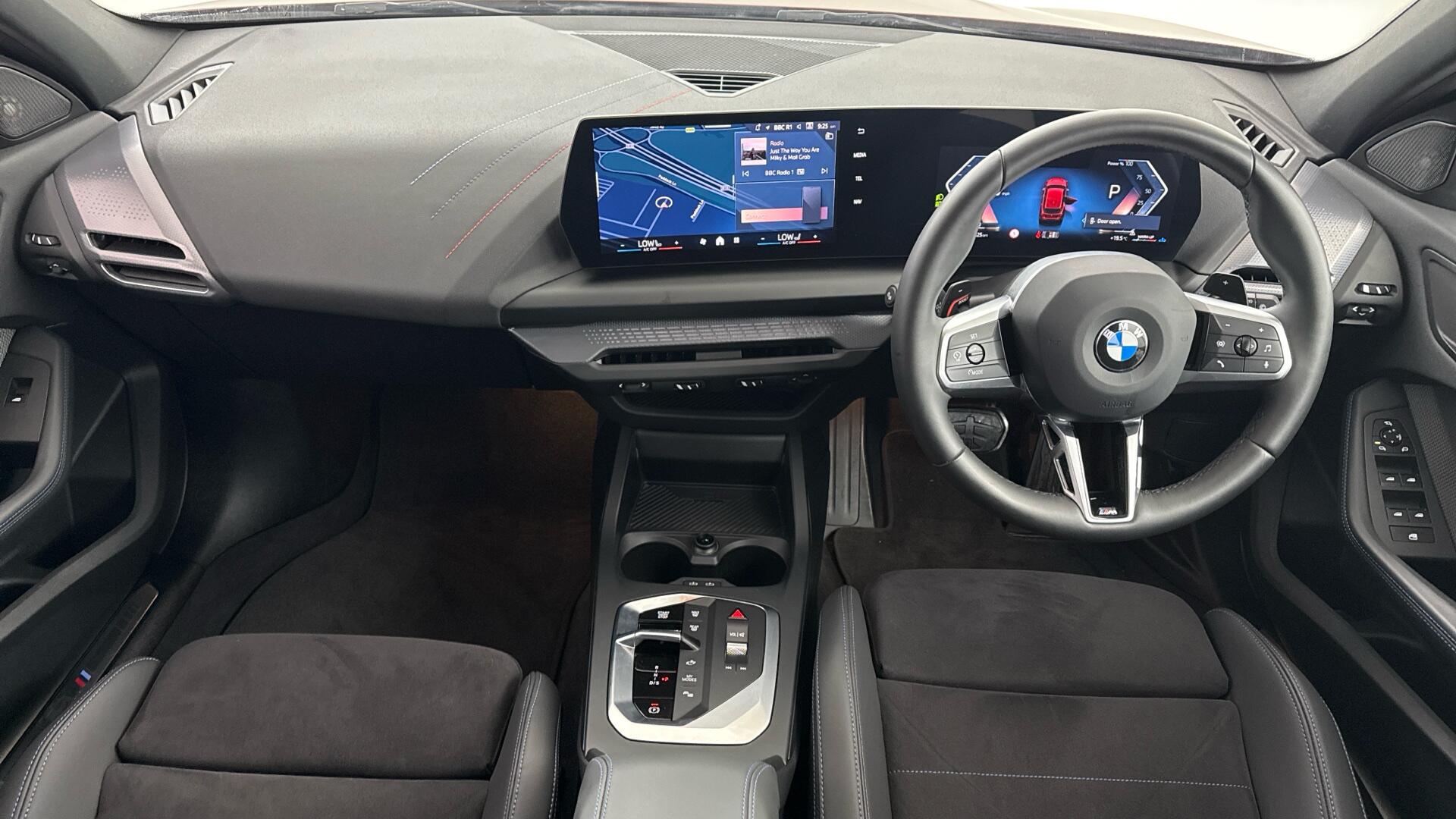 BMW 1 Series view 4