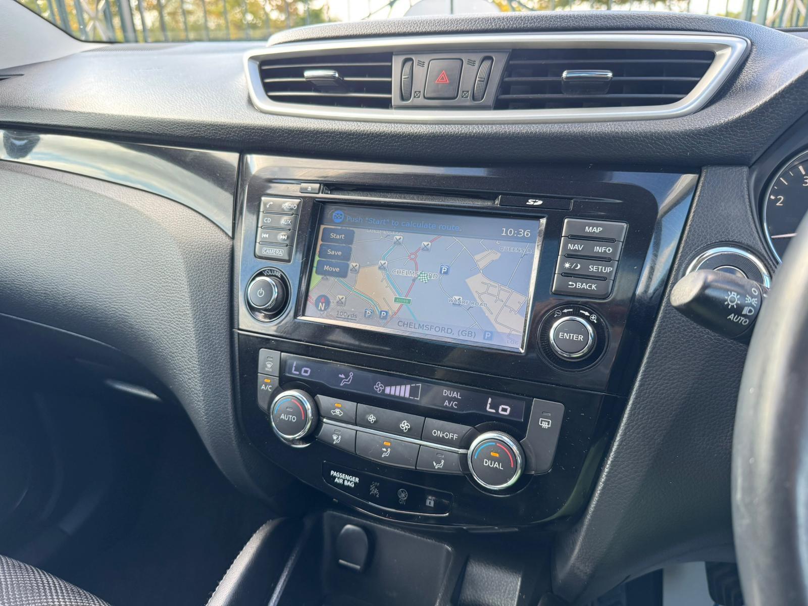 2014 Nissan Qashqai image 15