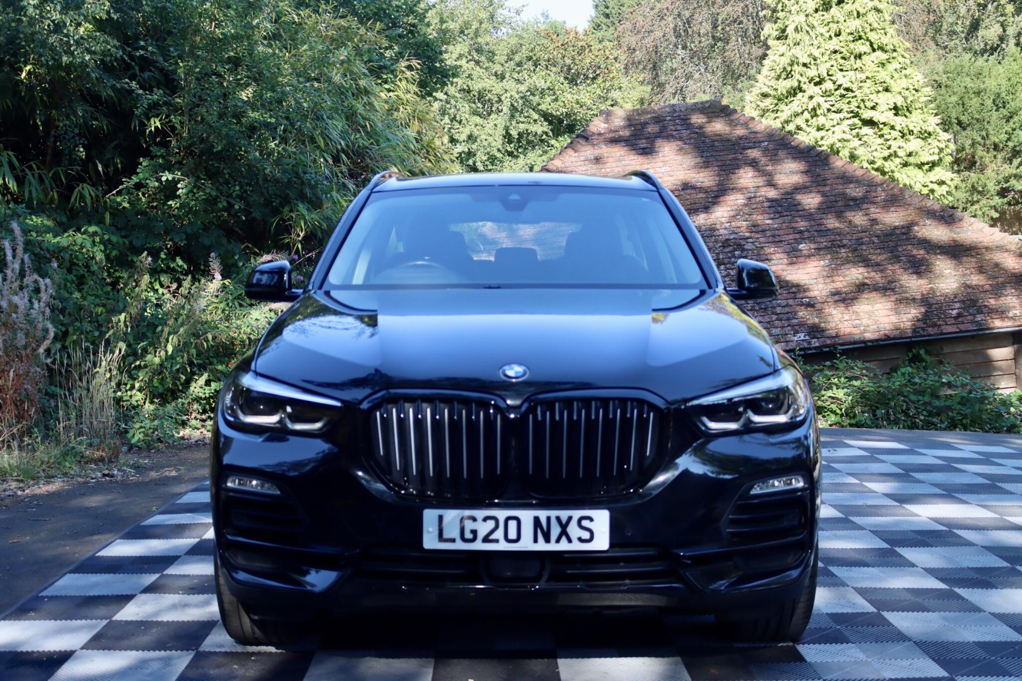 BMW X5 view 21