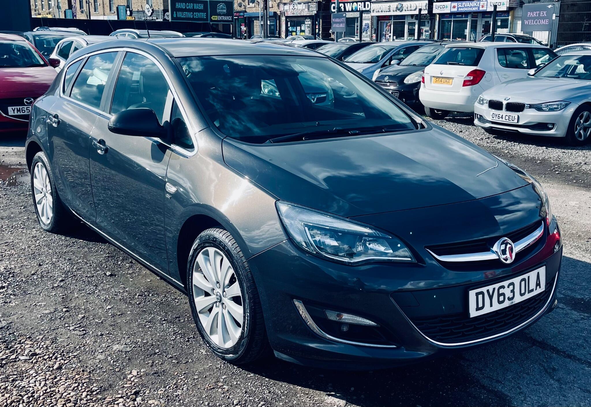 2013 Vauxhall Astra 1.6 16v Elite Auto Euro 5 5dr • 92,200 miles