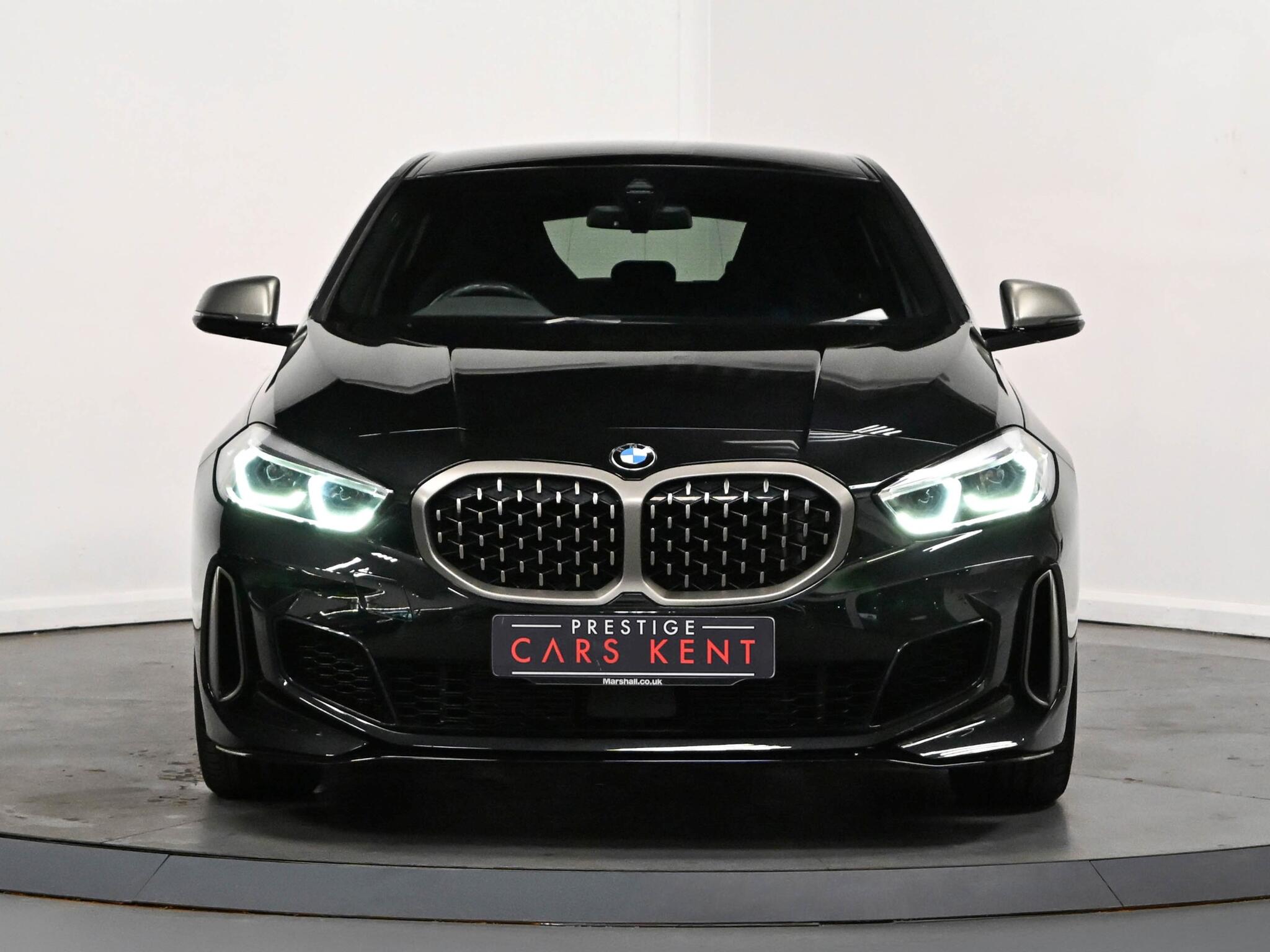 BMW 1 Series view 17