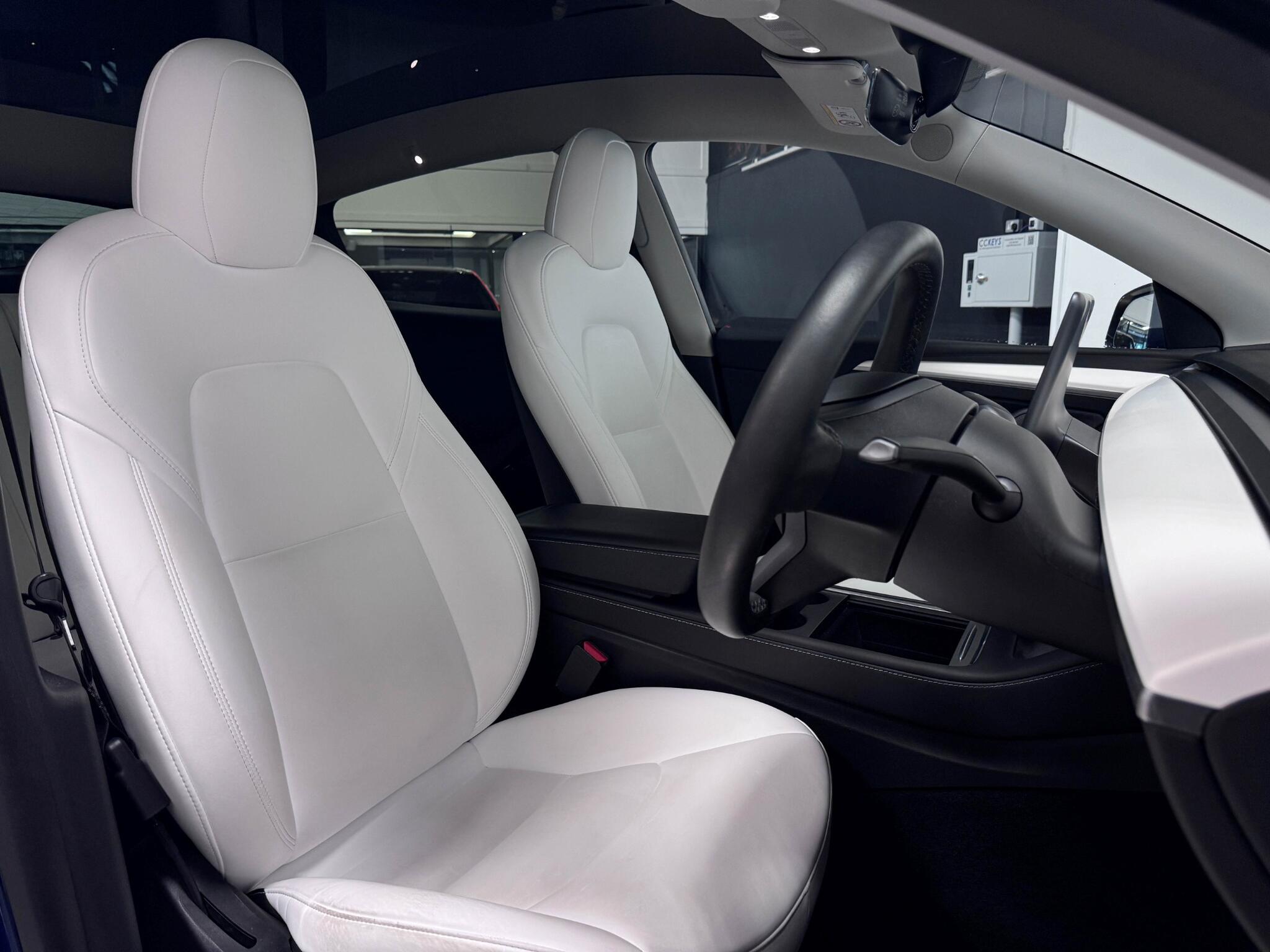 Tesla Model Y view 29