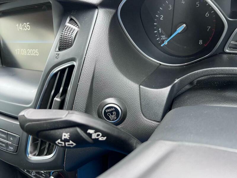 2014 Ford Focus image 18