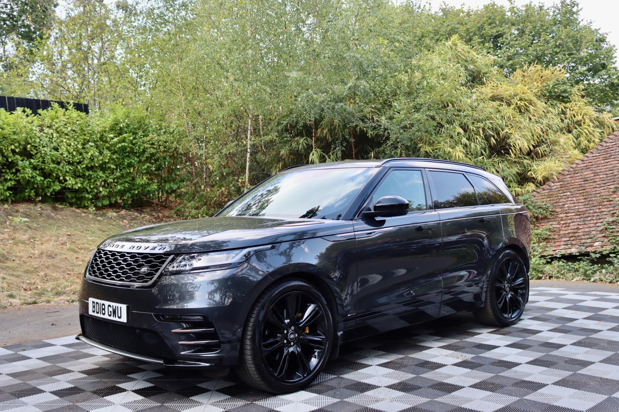Land Rover Range Rover Velar view 19