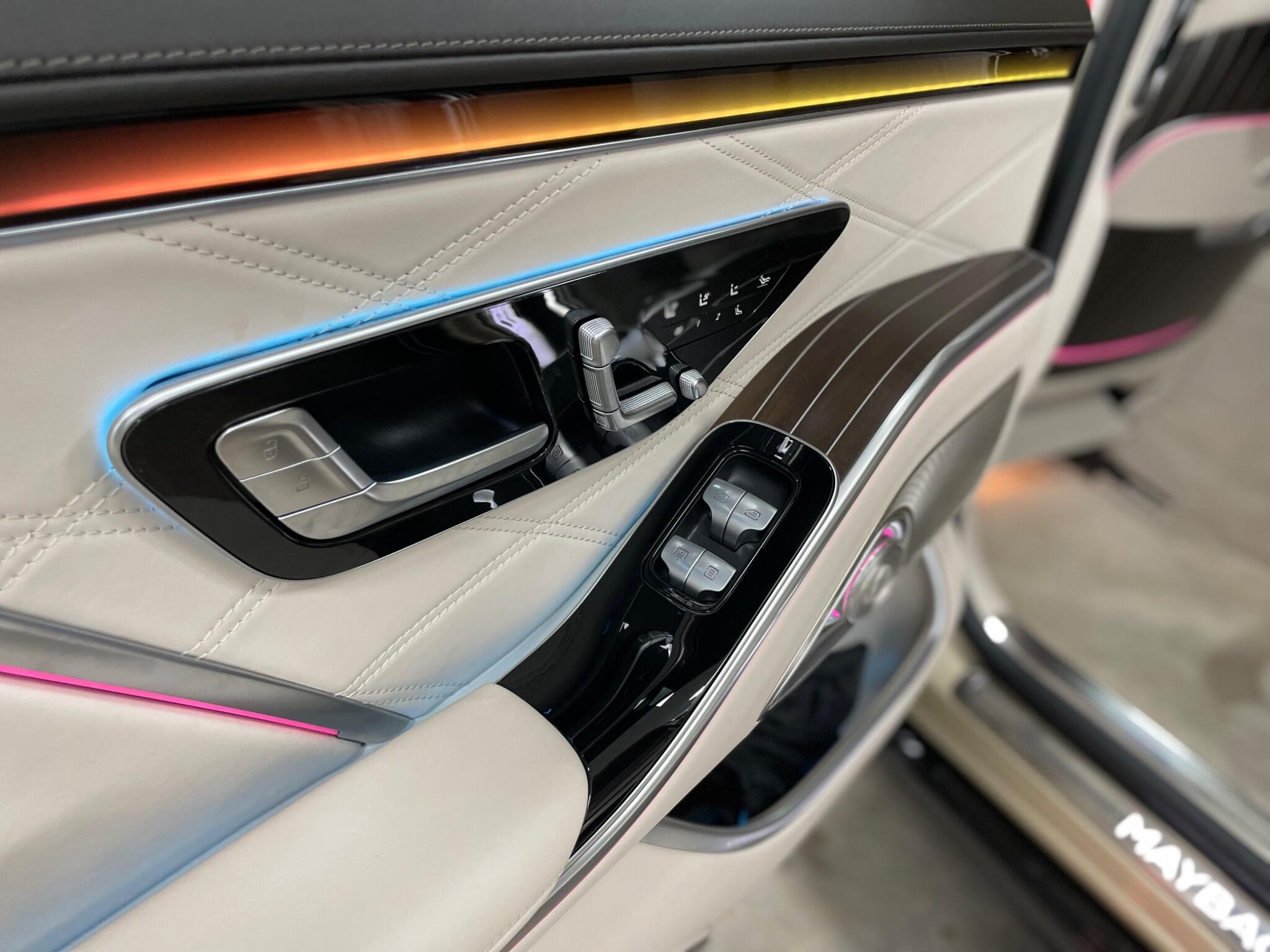Mercedes-Benz S-Class view 61