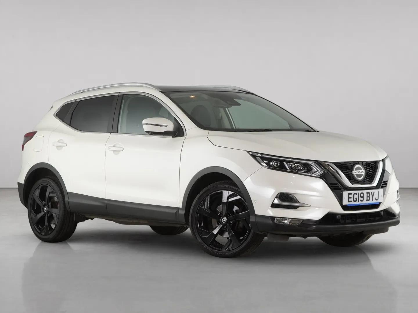 2019 Nissan Qashqai in White for sale
