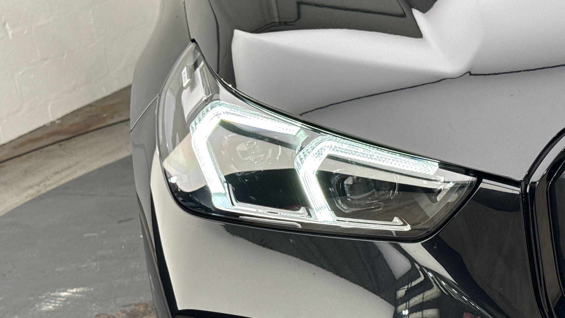 BMW Ix1 view 22