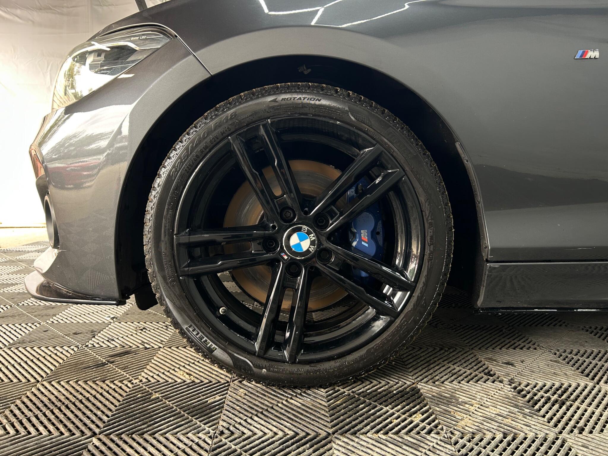BMW 1 Series view 33
