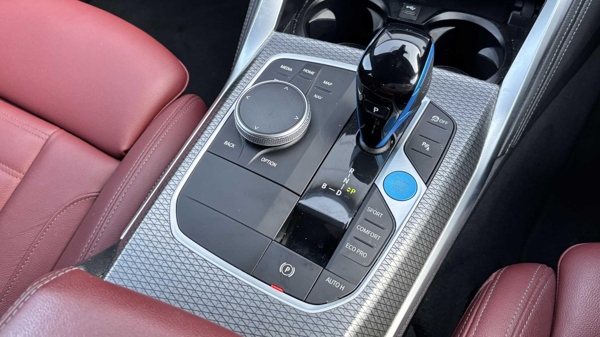 BMW i4 view 14