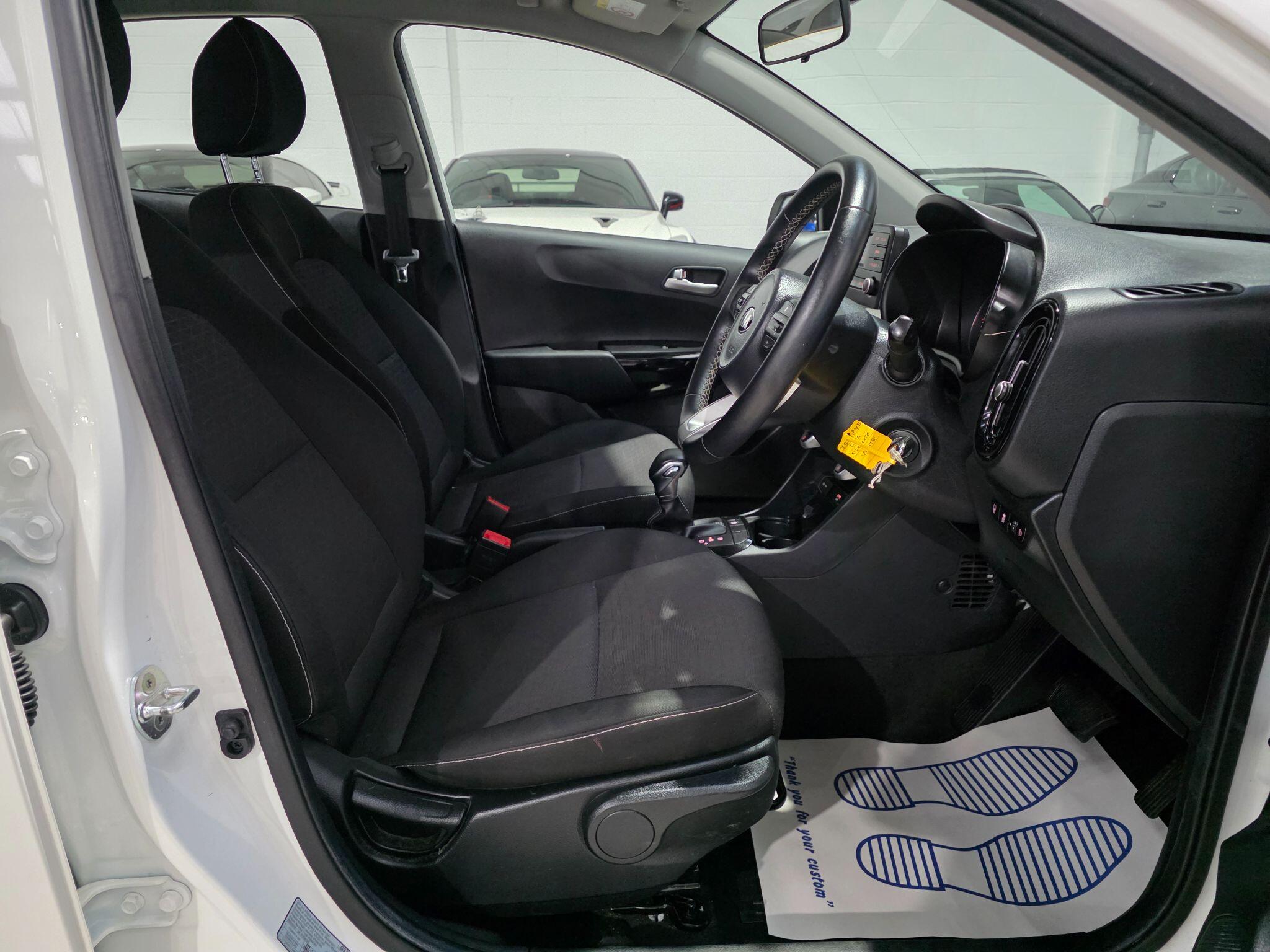 Kia Picanto view 6