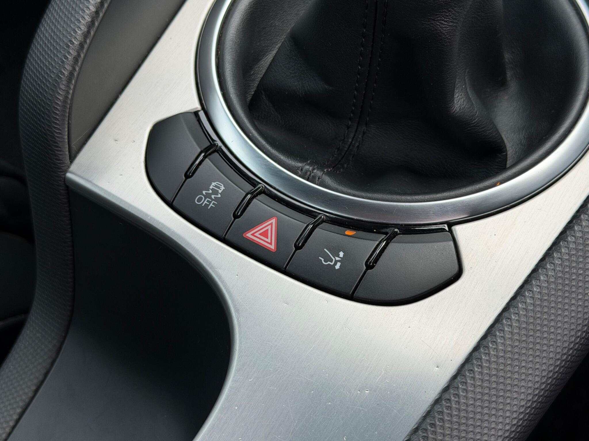 Audi TT view 34