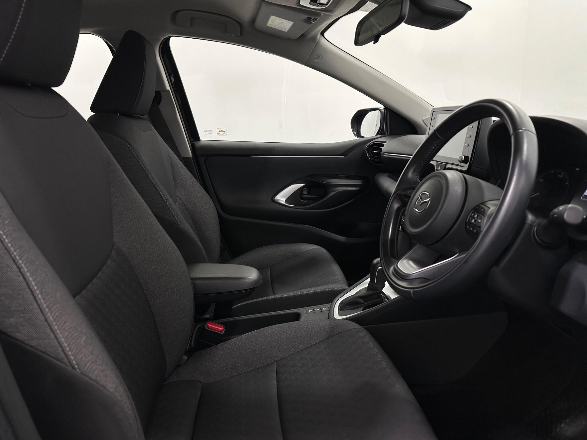 Mazda Mazda2 view 29