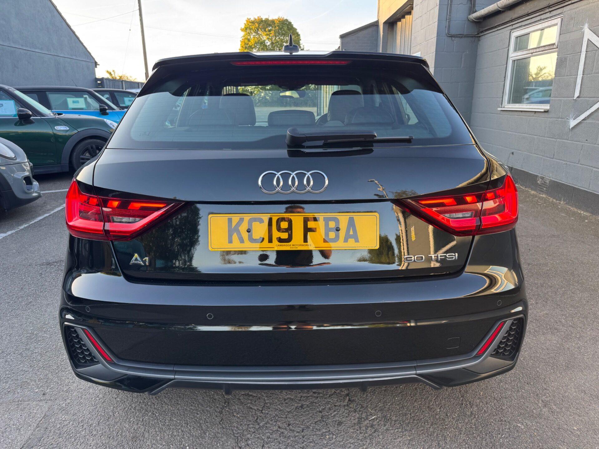 Audi A1 view 24