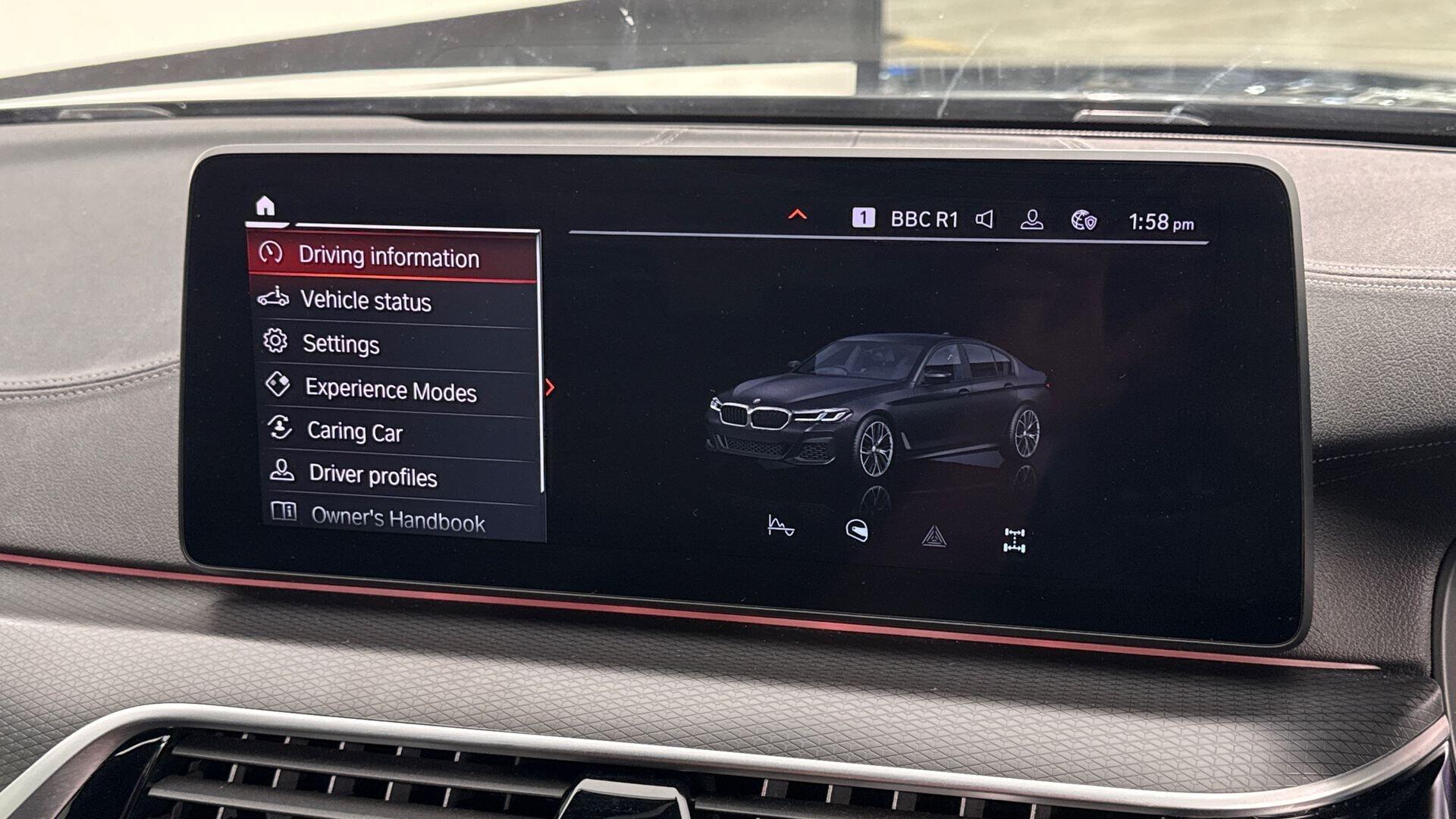 BMW 5 Series view 26